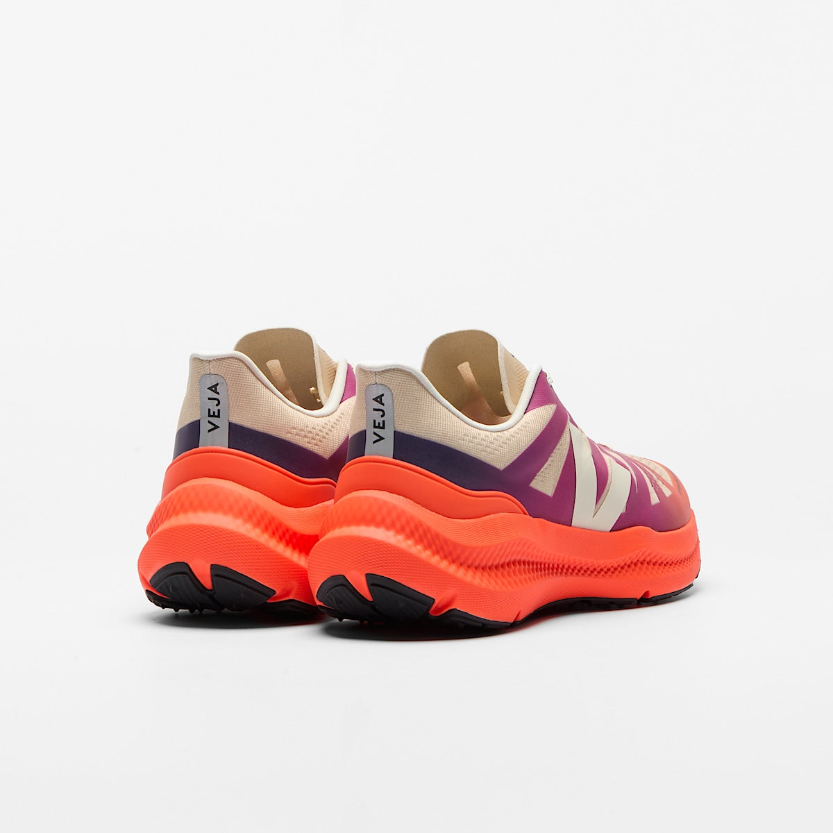 CONDOR 3 ADVANCED ENGINEERED-MESH GRADIENT ORANGE FLUO - Image 4